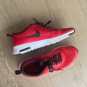 NIKE WOMEN’S AIR MAX THEA Red/Black Size 8 US